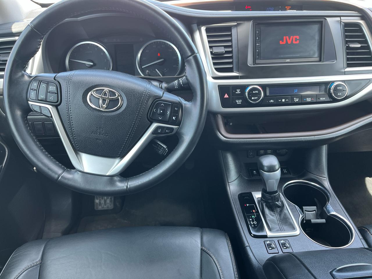 Toyota Highlander XLE 4D SUV AWD 2018