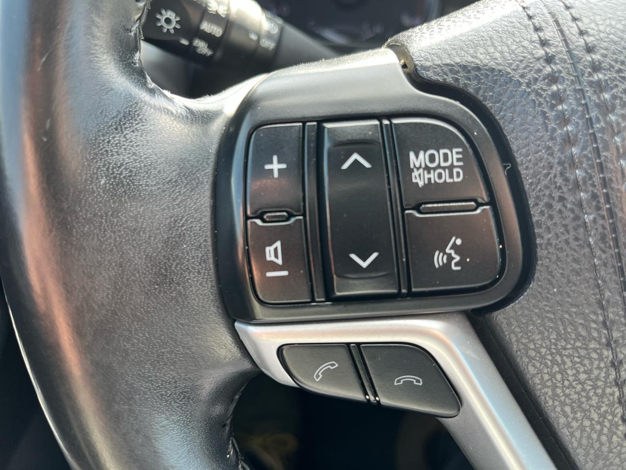 Toyota Highlander XLE 4D SUV AWD 2018