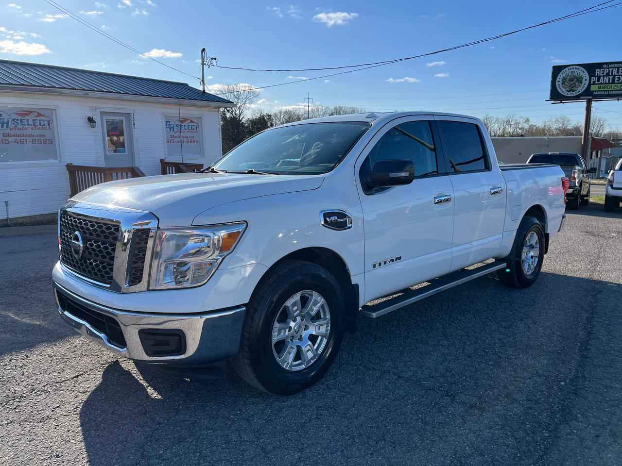 Nissan Titan 4x2 Crew Cab SV 2017