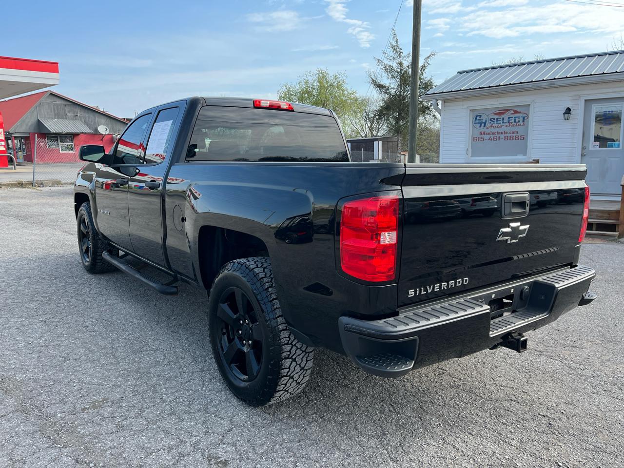 Chevrolet Silverado 1500 2WD Double Cab 143.5" Custom 2017