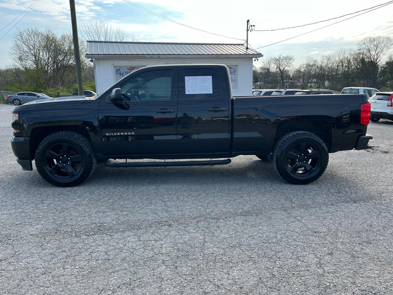 Chevrolet Silverado 1500 2WD Double Cab 143.5" Custom 2017
