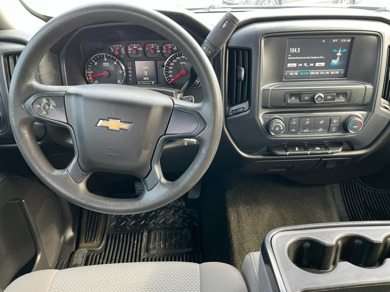 Chevrolet Silverado 1500 2WD Double Cab 143.5" Custom 2017