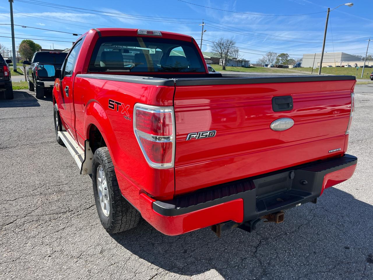 Ford F-150 4WD Reg Cab 126" XLT 2012