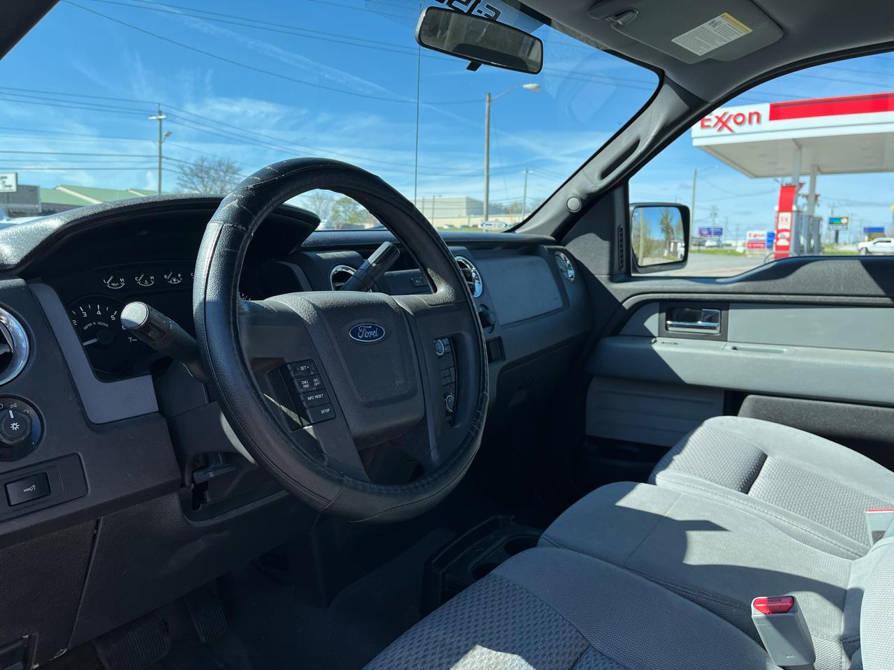 Ford F-150 4WD Reg Cab 126" XLT 2012