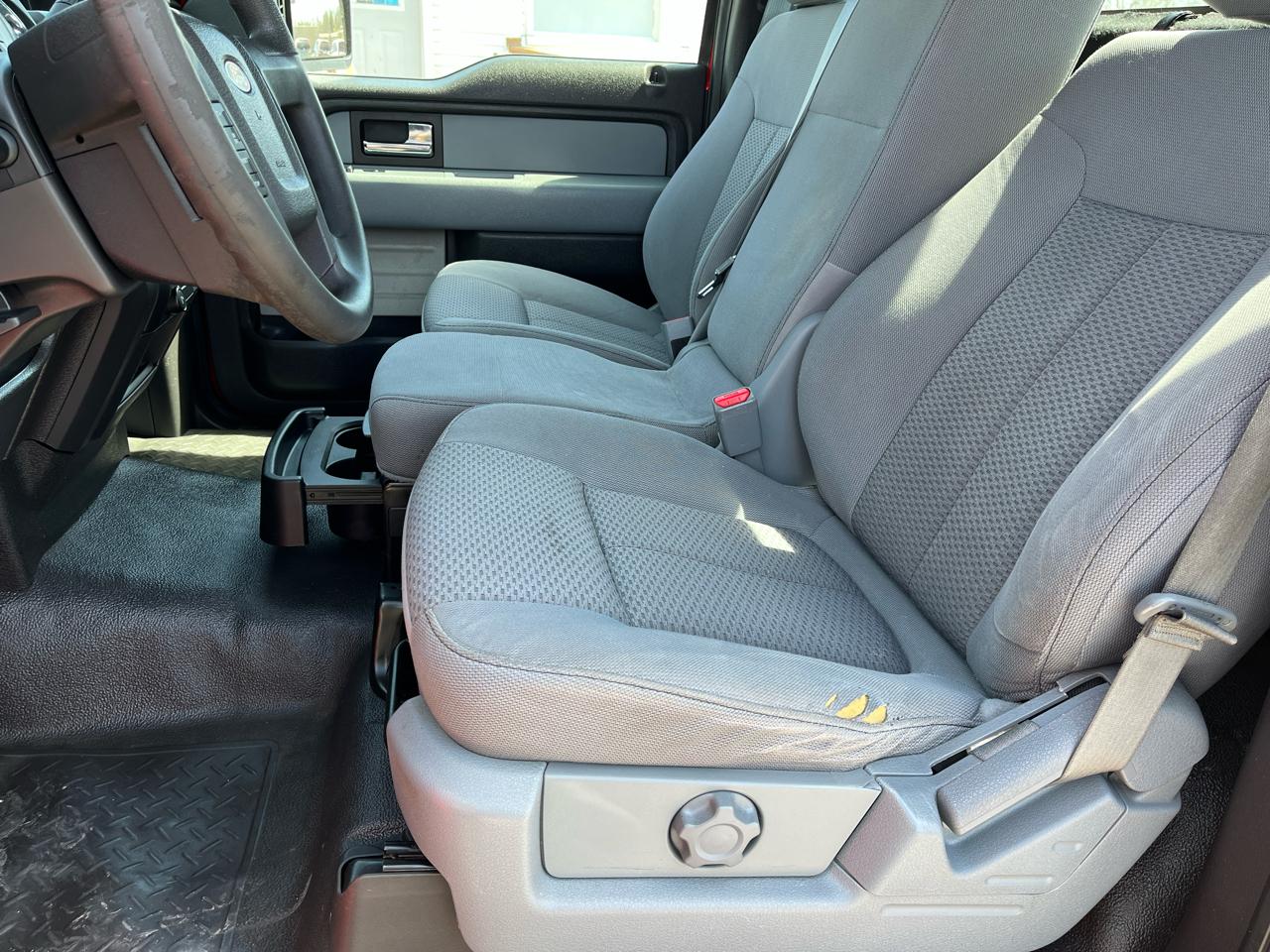 Ford F-150 4WD Reg Cab 126" STX 2012