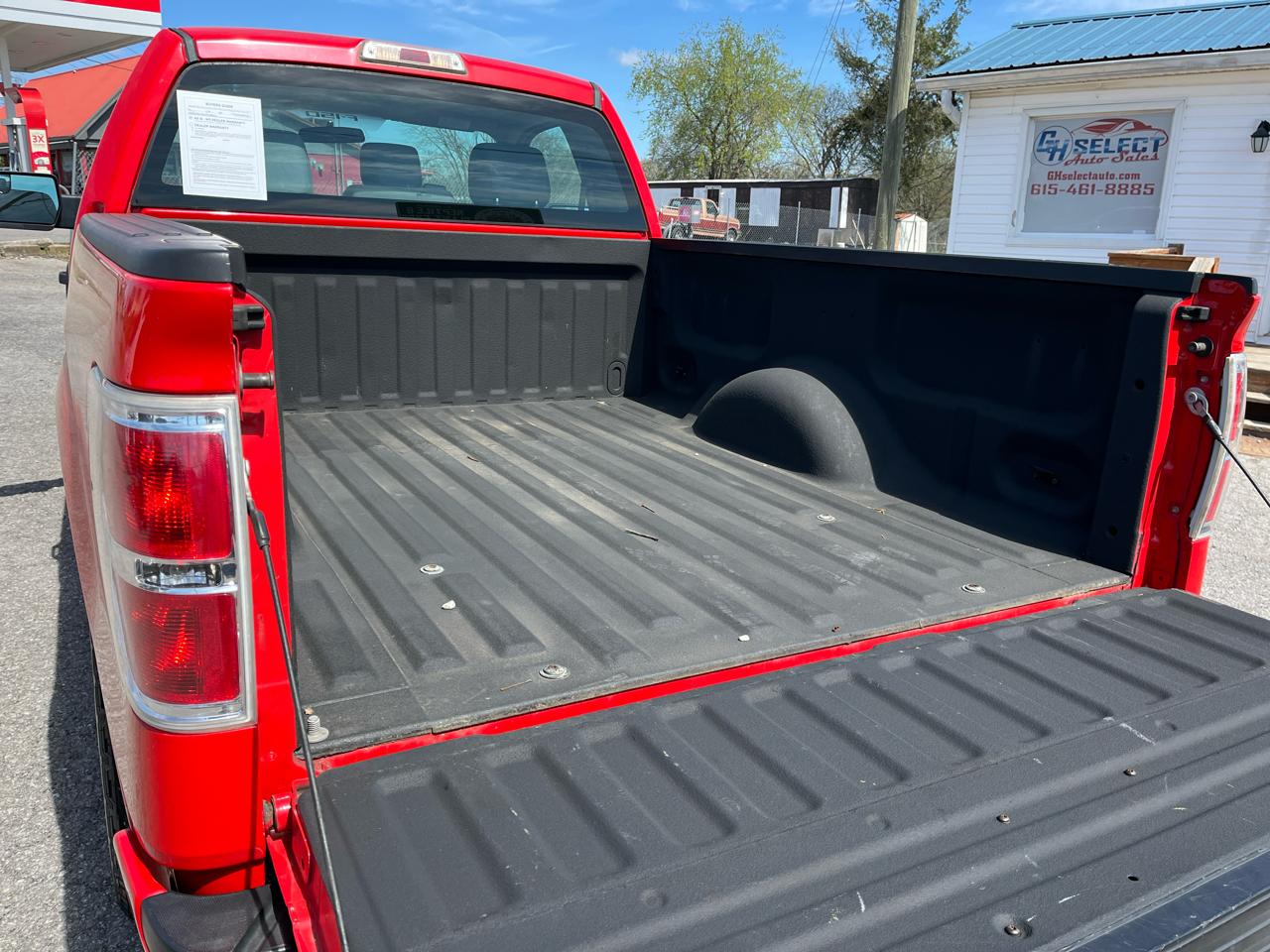 Ford F-150 4WD Reg Cab 126" STX 2012