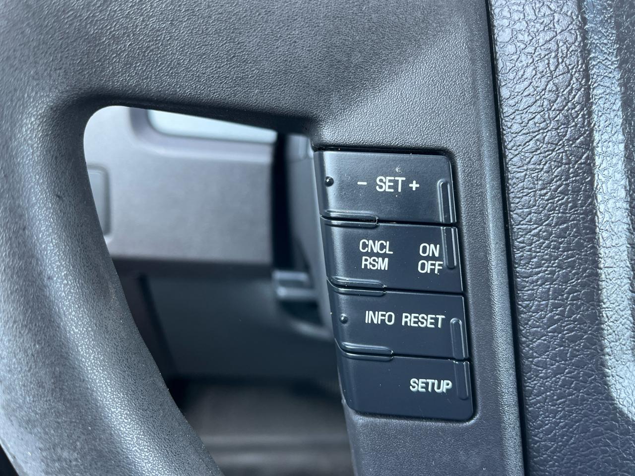 Ford F-150 4WD Reg Cab 126" STX 2012