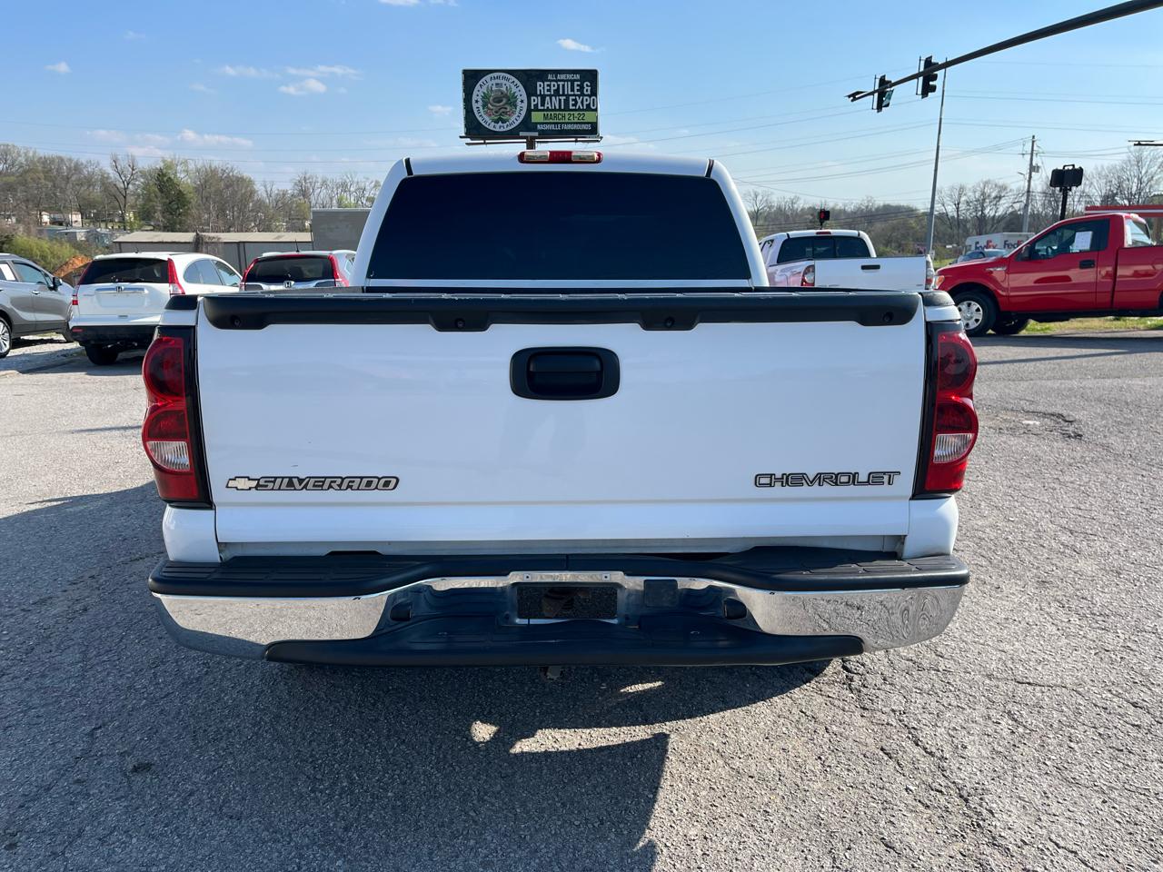 Chevrolet Silverado 1500 Crew Cab 143.5" WB LS 2005