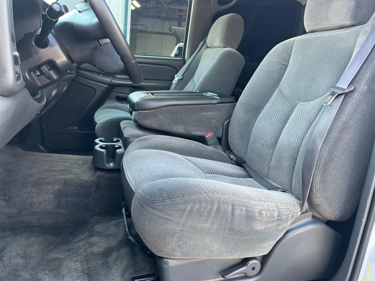 Chevrolet Silverado 1500 Crew Cab 143.5" WB LS 2005