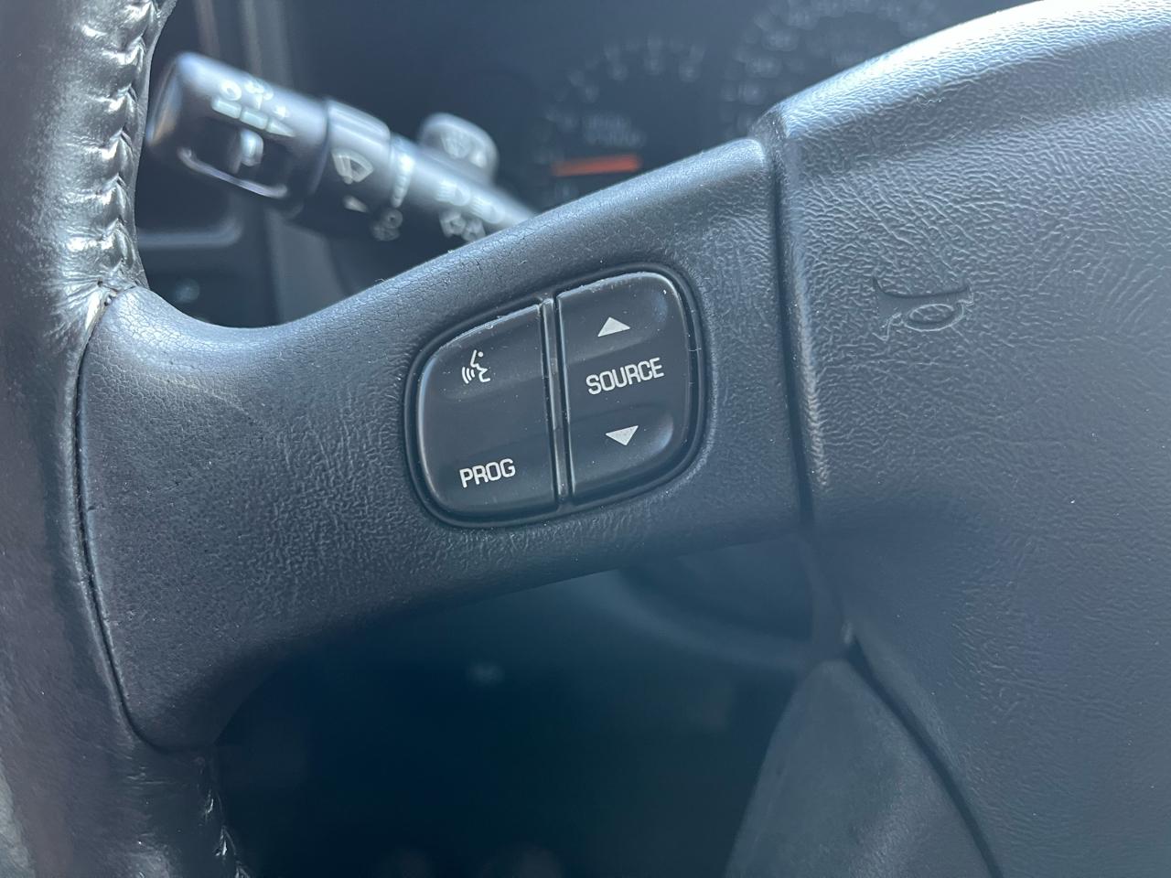 Chevrolet Silverado 1500 Crew Cab 143.5" WB LS 2005