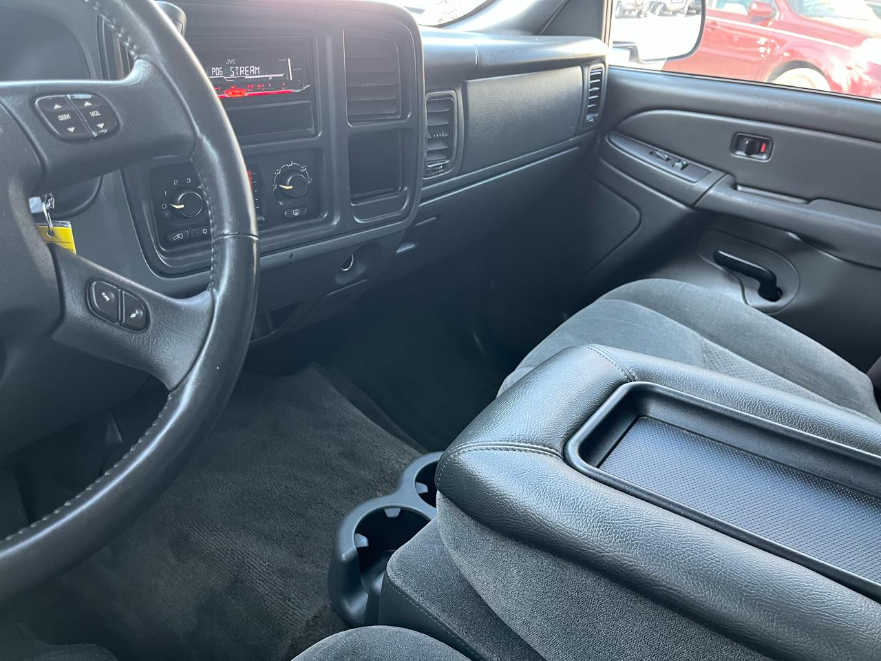 Chevrolet Silverado 1500 Crew Cab 143.5" WB LS 2005