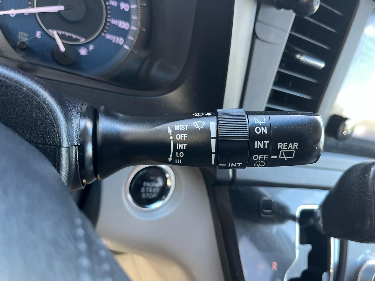 Toyota Sienna XLE 8-Pass V6 2017