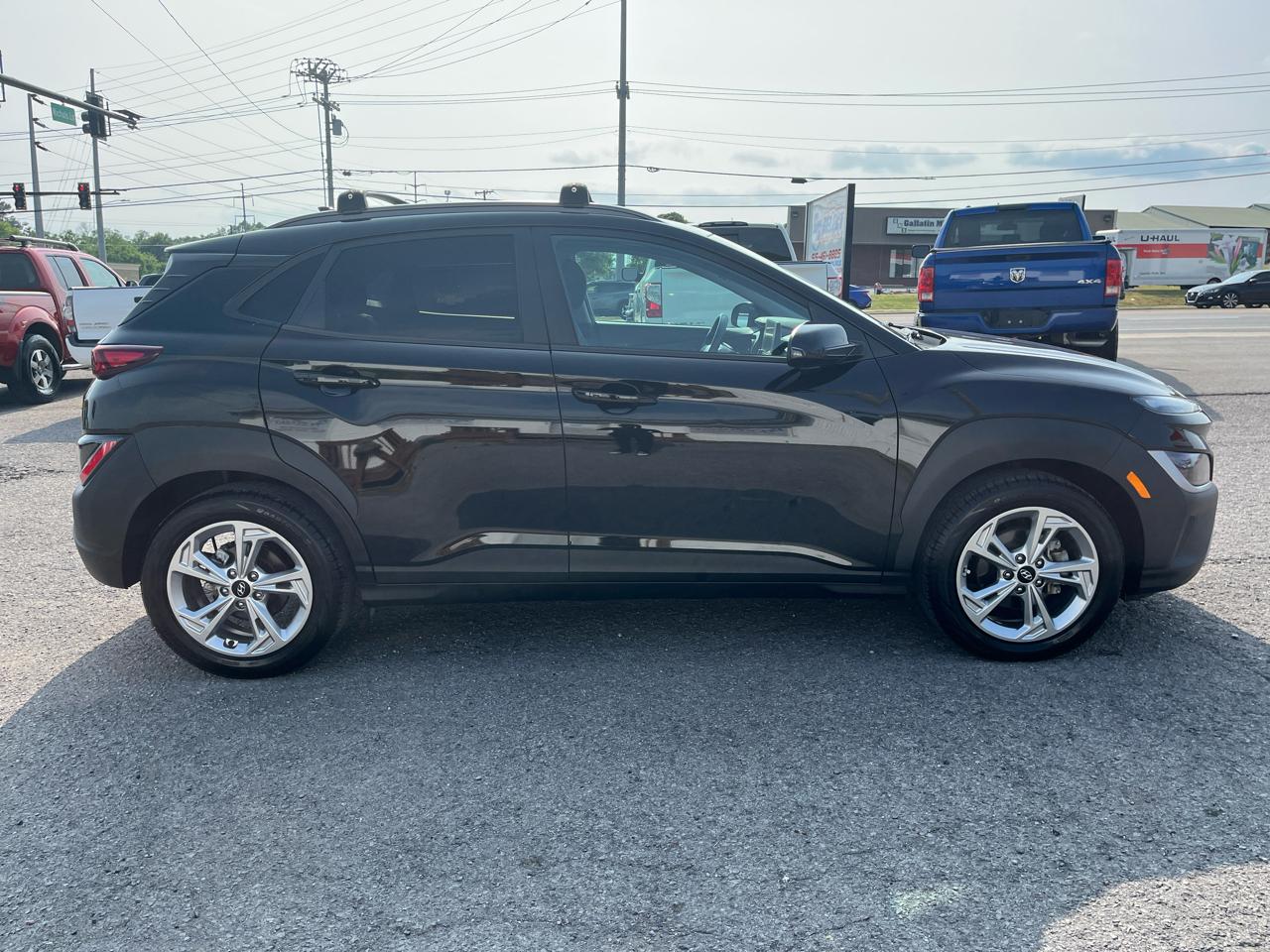 Hyundai Kona SEL Auto FWD 2022