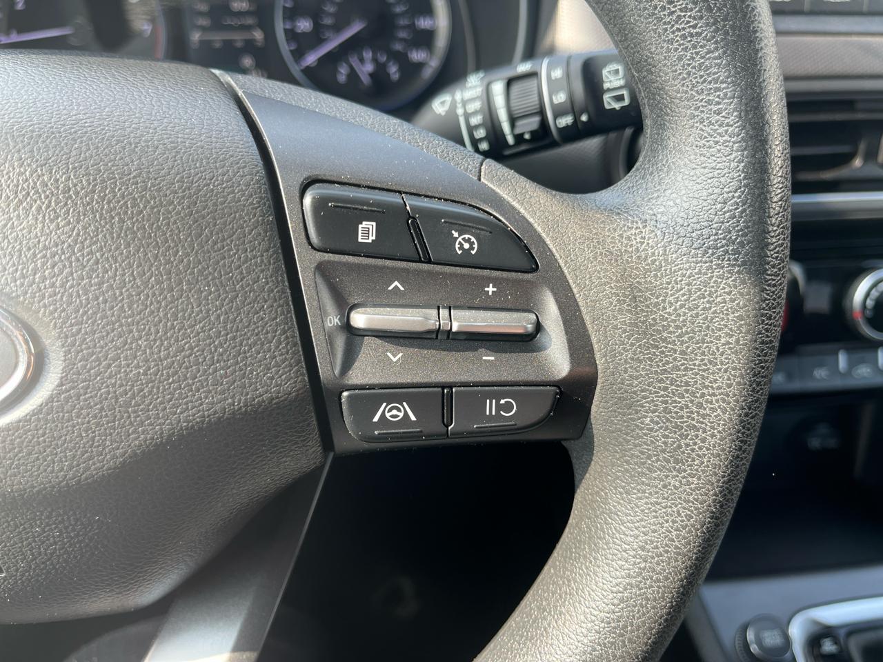 Hyundai Kona SEL Auto FWD 2022