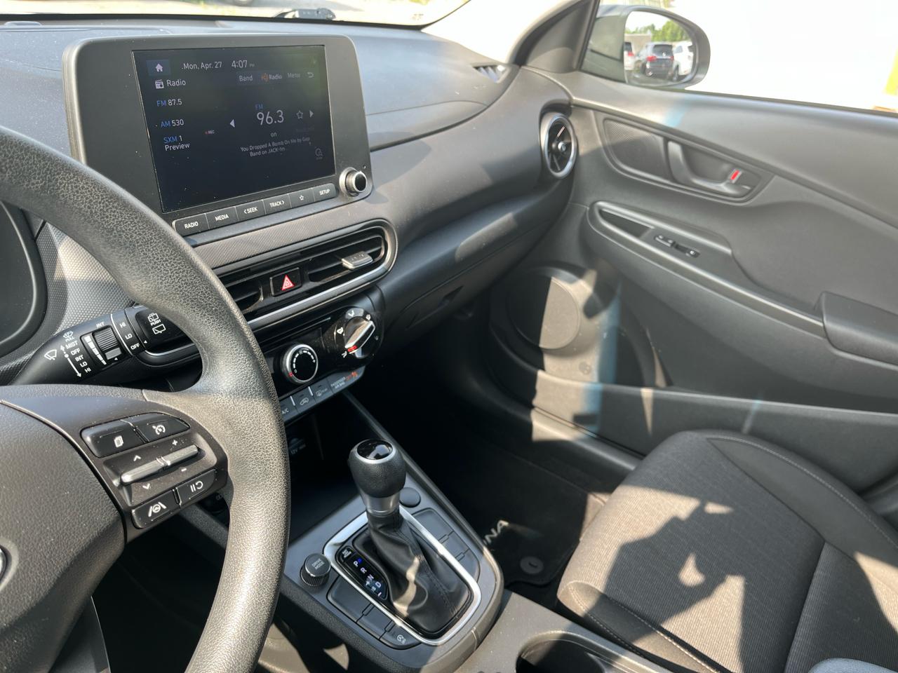 Hyundai Kona SEL Auto FWD 2022