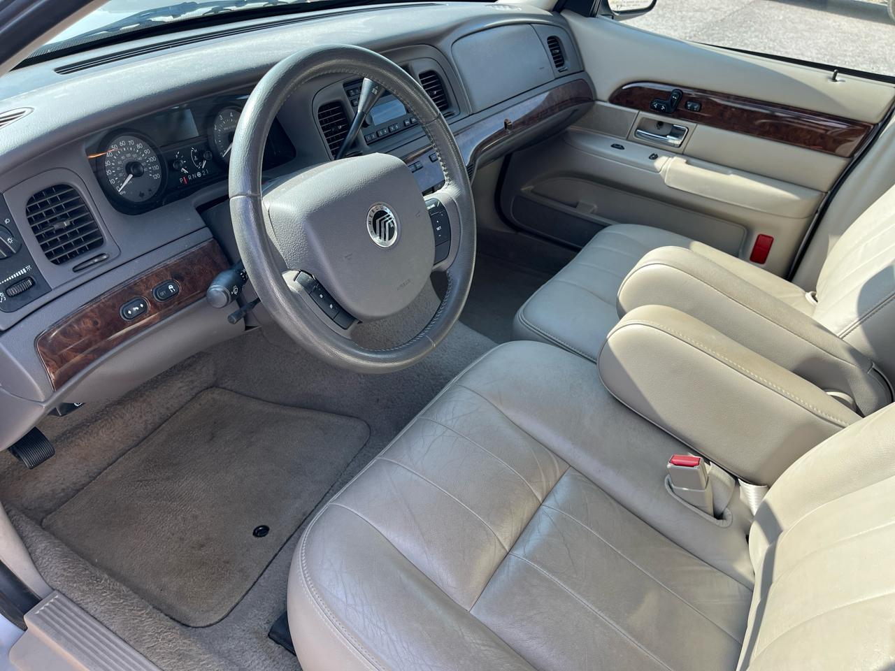 Mercury Grand Marquis 4dr Sdn LS 2007