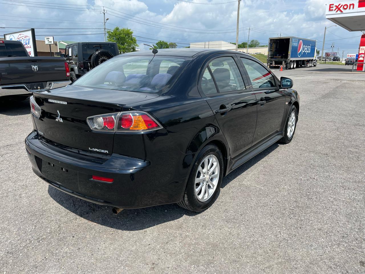 Mitsubishi Lancer ES 4D Sedan 2014