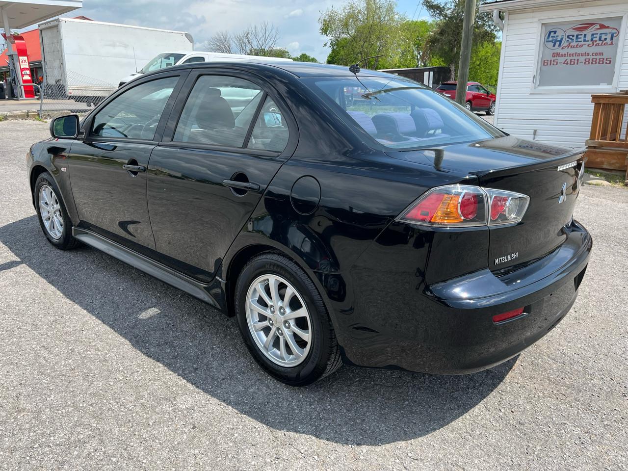 Mitsubishi Lancer ES 4D Sedan 2014