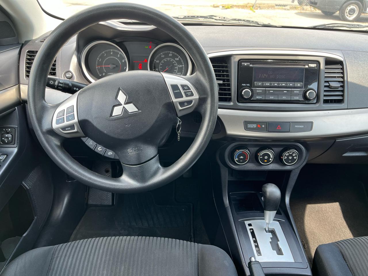 Mitsubishi Lancer ES 4D Sedan 2014