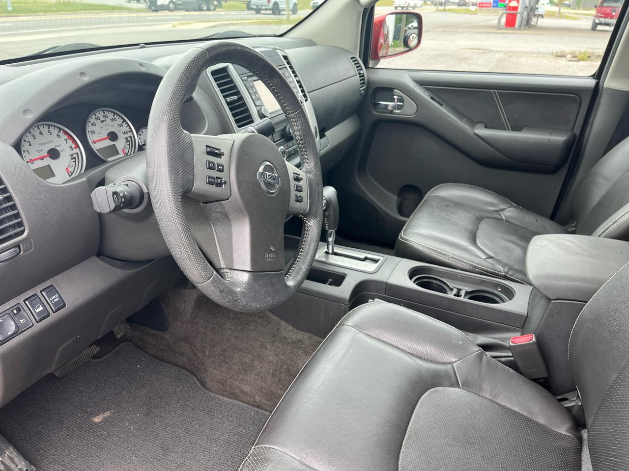 Nissan Frontier 4WD Crew Cab SWB Auto PRO-4X 2013