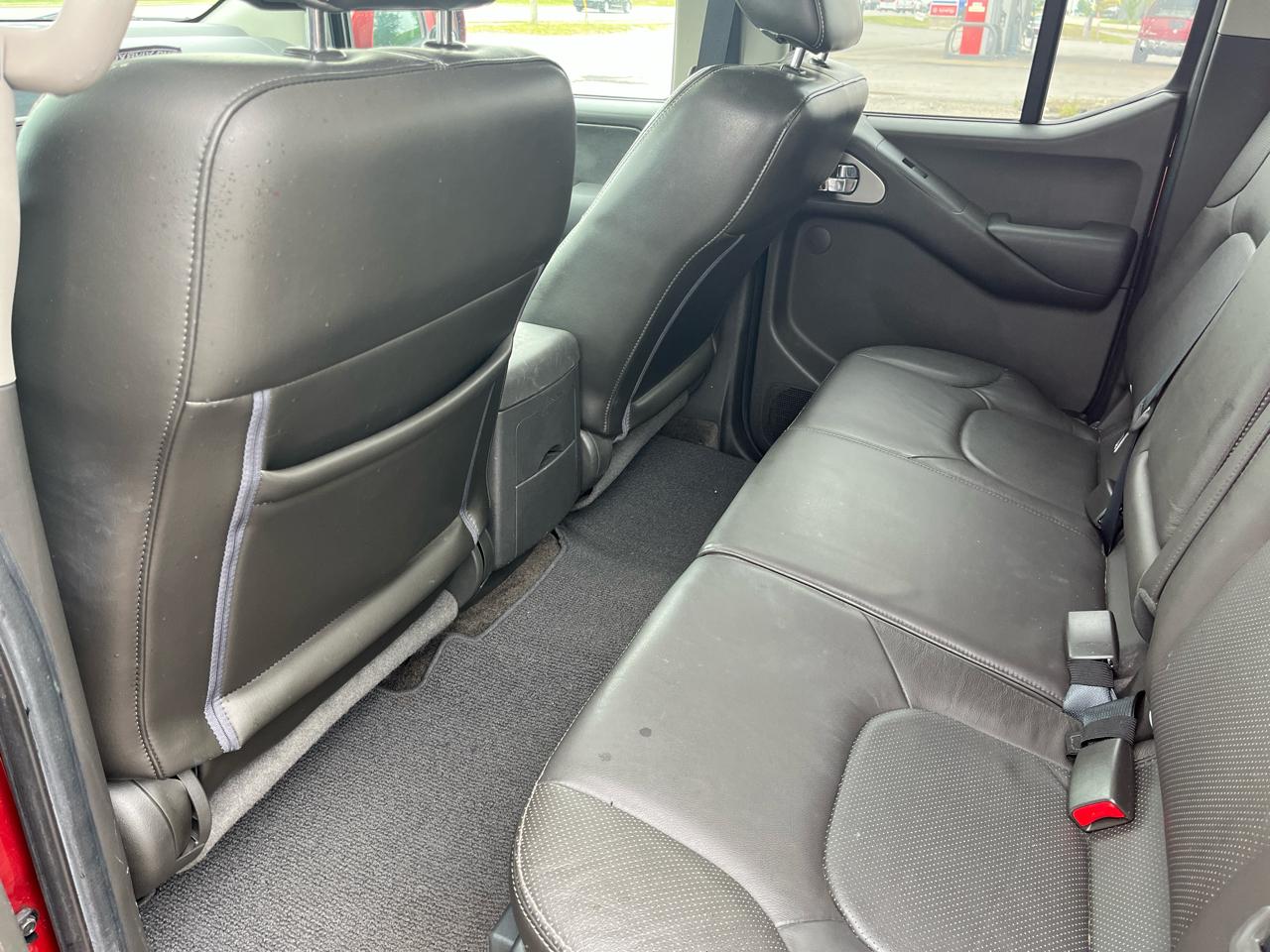 Nissan Frontier 4WD Crew Cab SWB Auto PRO-4X 2013