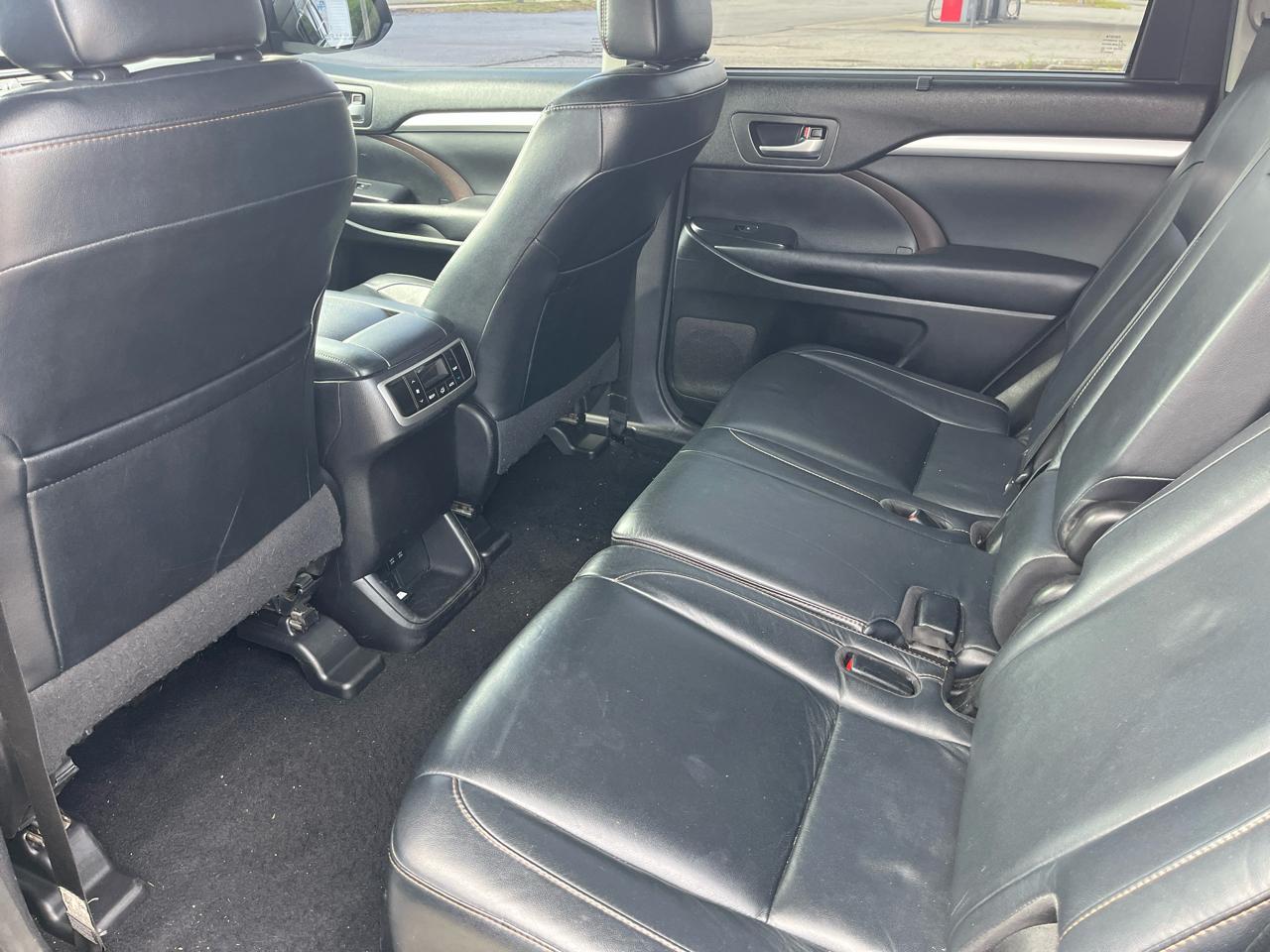 Toyota Highlander XLE FWD V6 2018