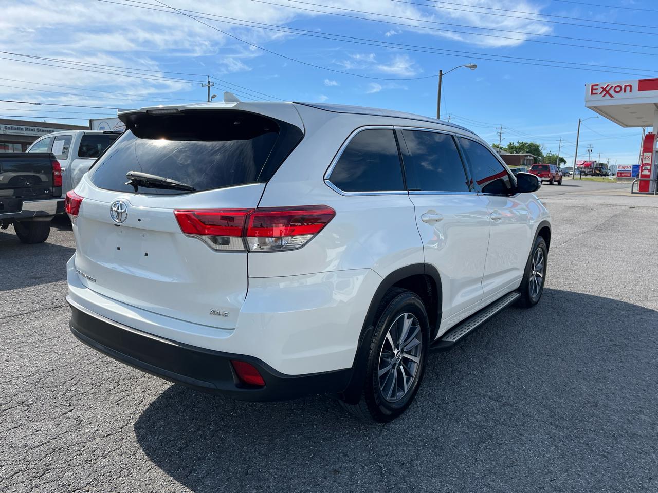 Toyota Highlander XLE FWD V6 2018