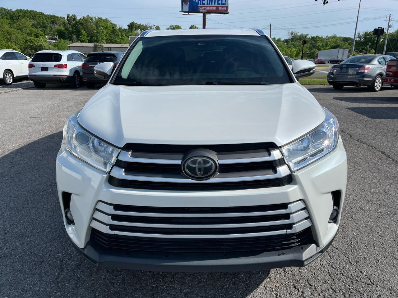 Toyota Highlander XLE FWD V6 2018