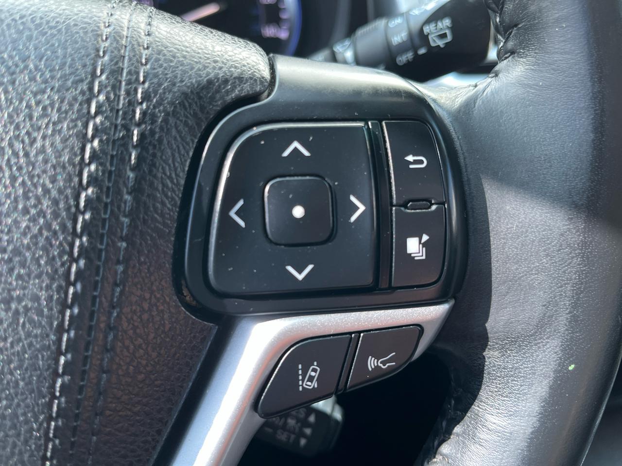 Toyota Highlander XLE FWD V6 2018