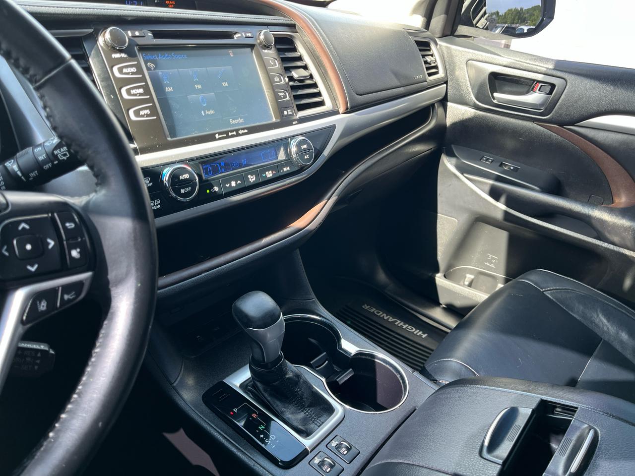 Toyota Highlander XLE FWD V6 2018