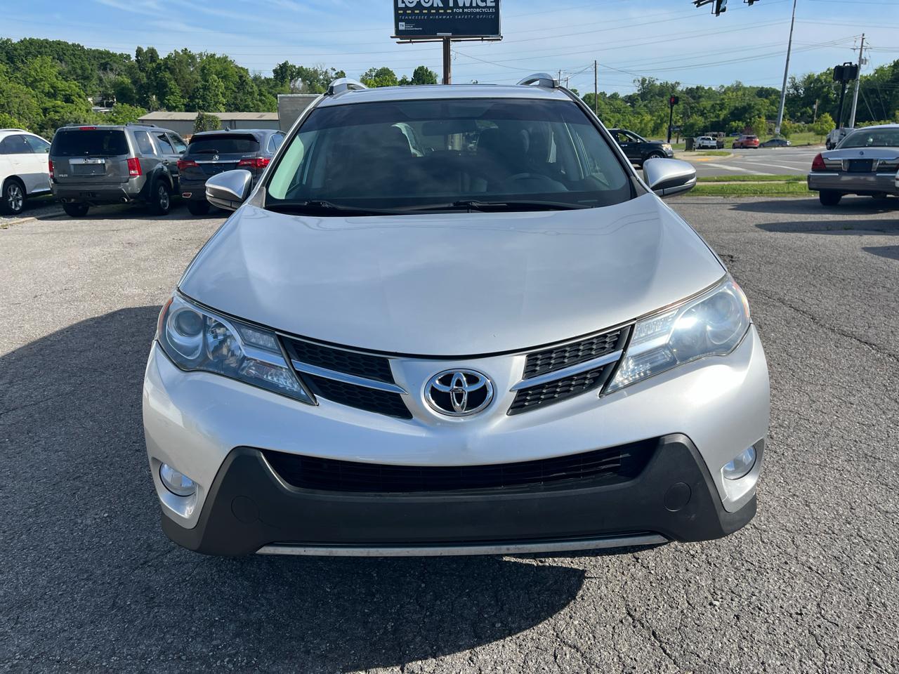 Toyota RAV4 FWD 4dr XLE (Natl) 2013