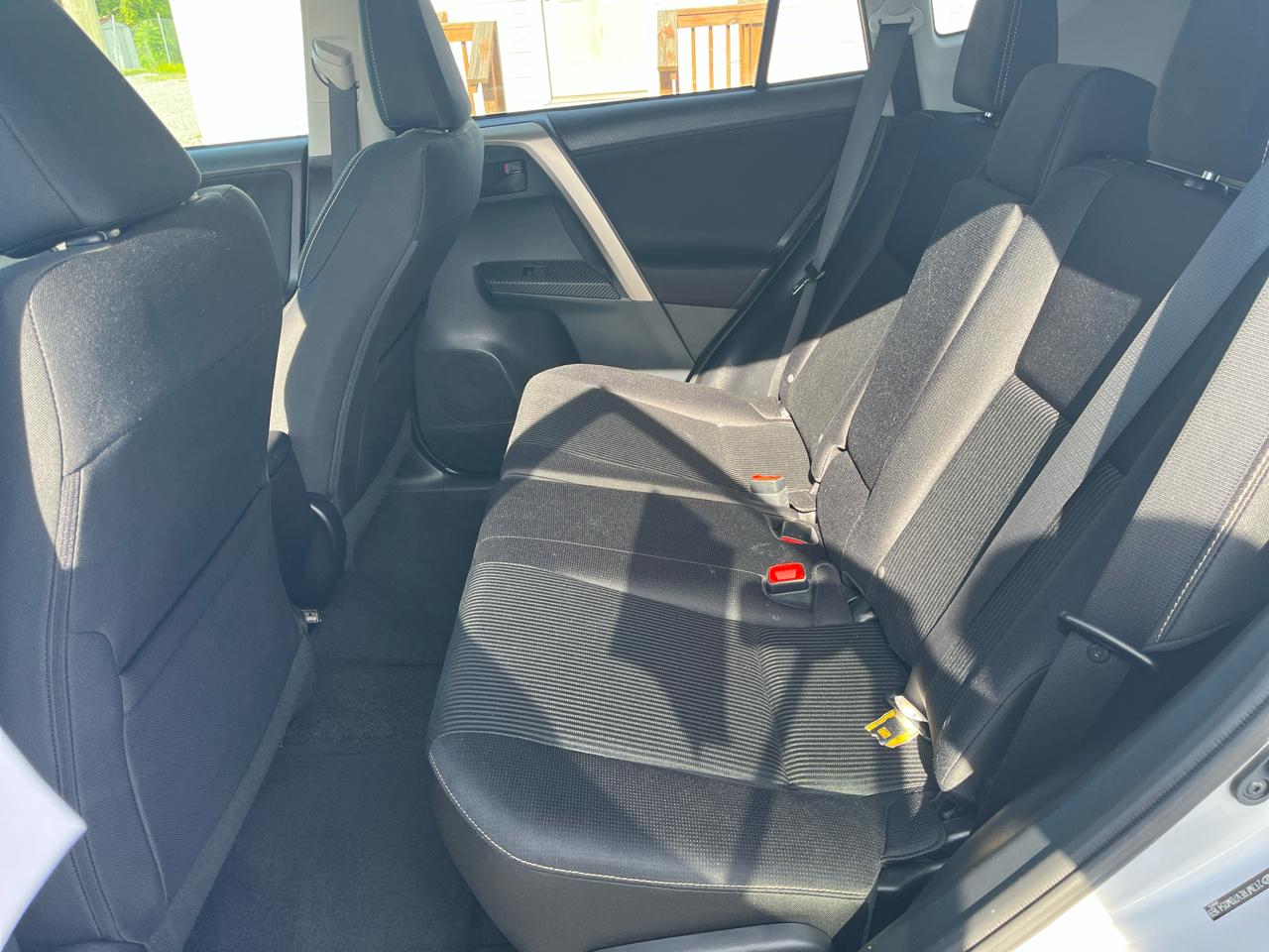Toyota RAV4 FWD 4dr XLE (Natl) 2013