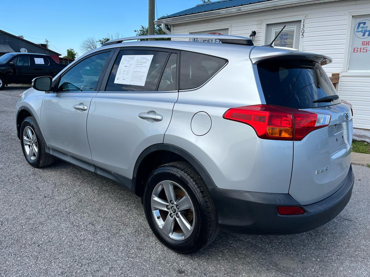 Toyota RAV4 FWD 4dr XLE (Natl) 2015