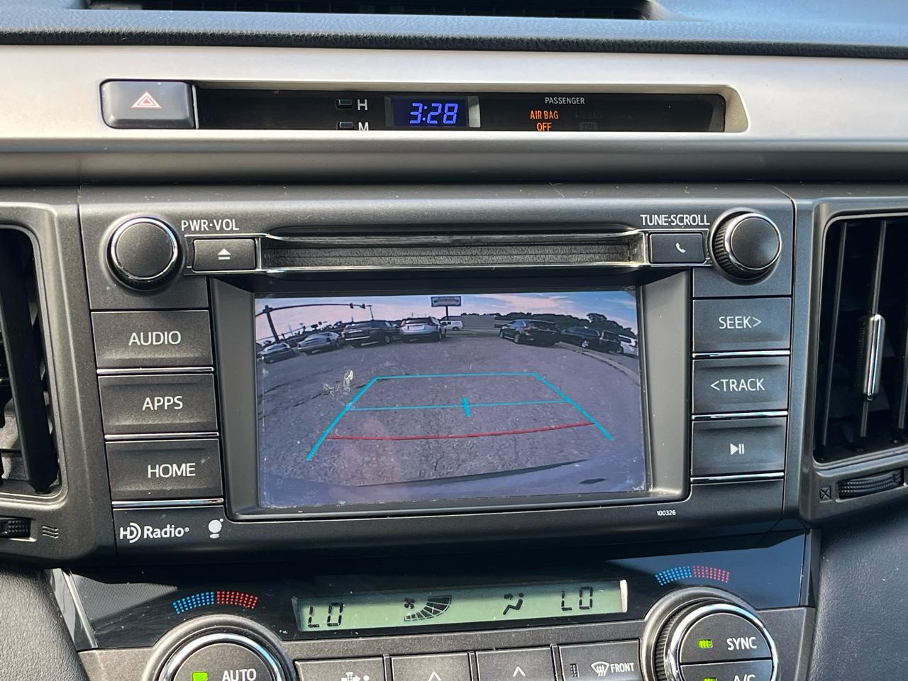 Toyota RAV4 FWD 4dr XLE (Natl) 2015