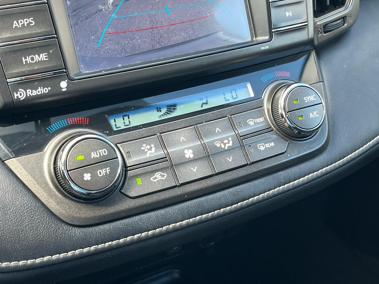 Toyota RAV4 FWD 4dr XLE (Natl) 2015