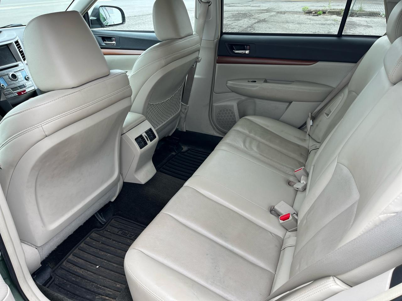 Subaru Outback 4dr Wgn H4 Auto 2.5i Limited 2013