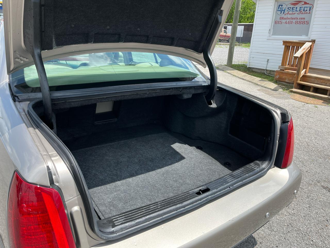 Cadillac DeVille 4dr Sdn 2004