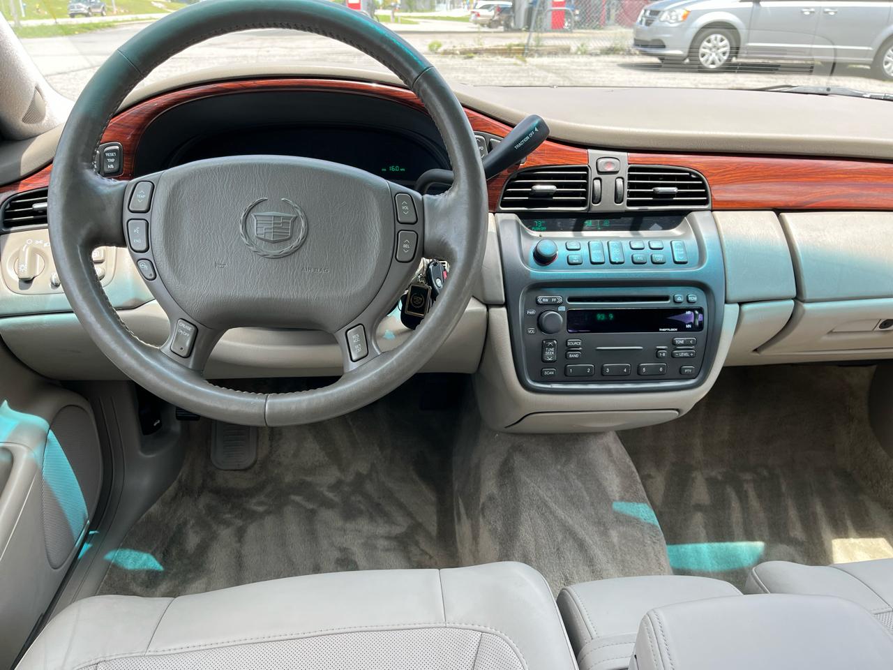 Cadillac DeVille 4dr Sdn 2004