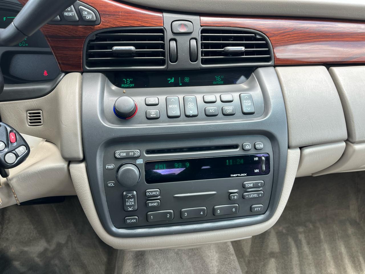 Cadillac DeVille 4dr Sdn 2004