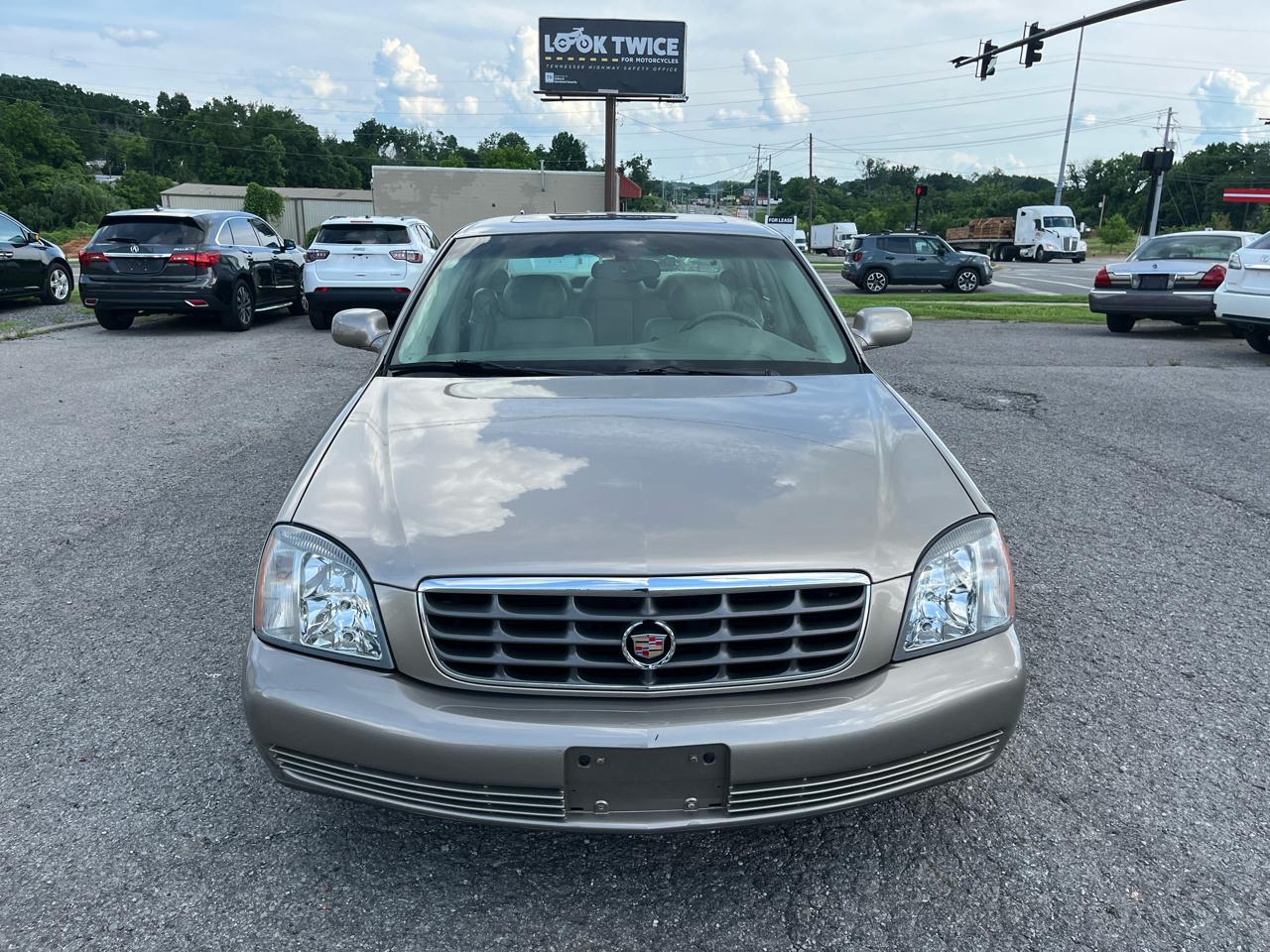 Cadillac DeVille 4dr Sdn 2004