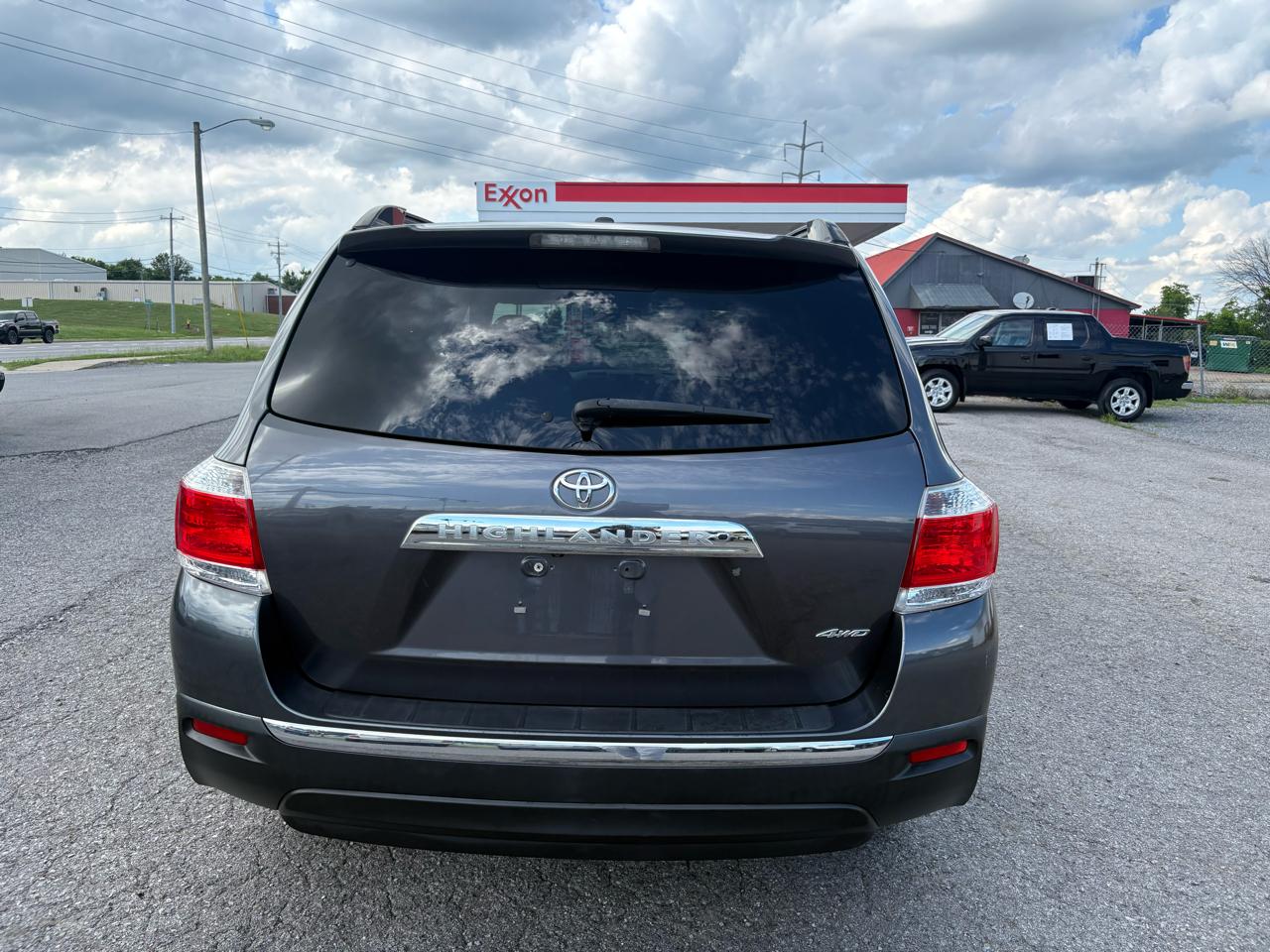 Toyota Highlander 4WD 4dr V6 (Natl) 2013