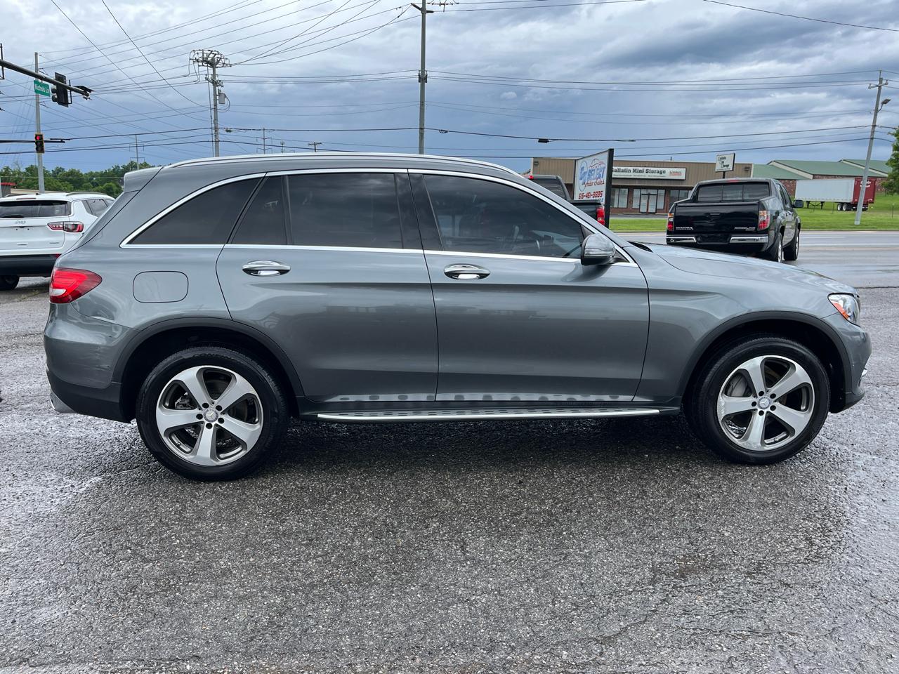 Mercedes-Benz GLC GLC 300 SUV 2017
