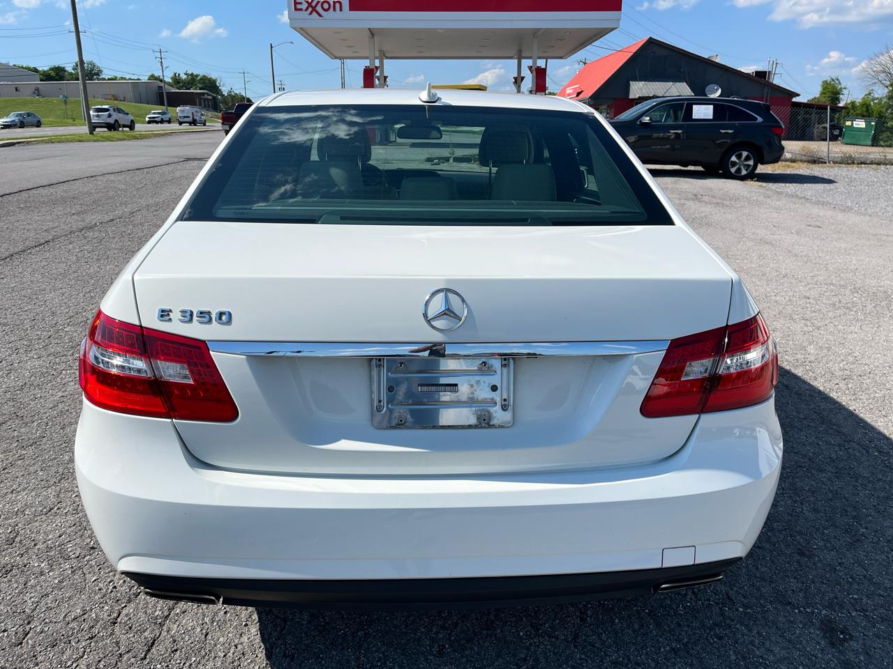 Mercedes-Benz E-Class 4dr Sdn E 350 Luxury RWD 2010