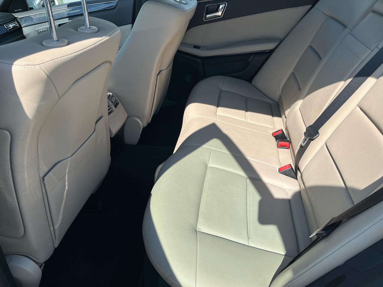 Mercedes-Benz E-Class 4dr Sdn E 350 Luxury RWD 2010