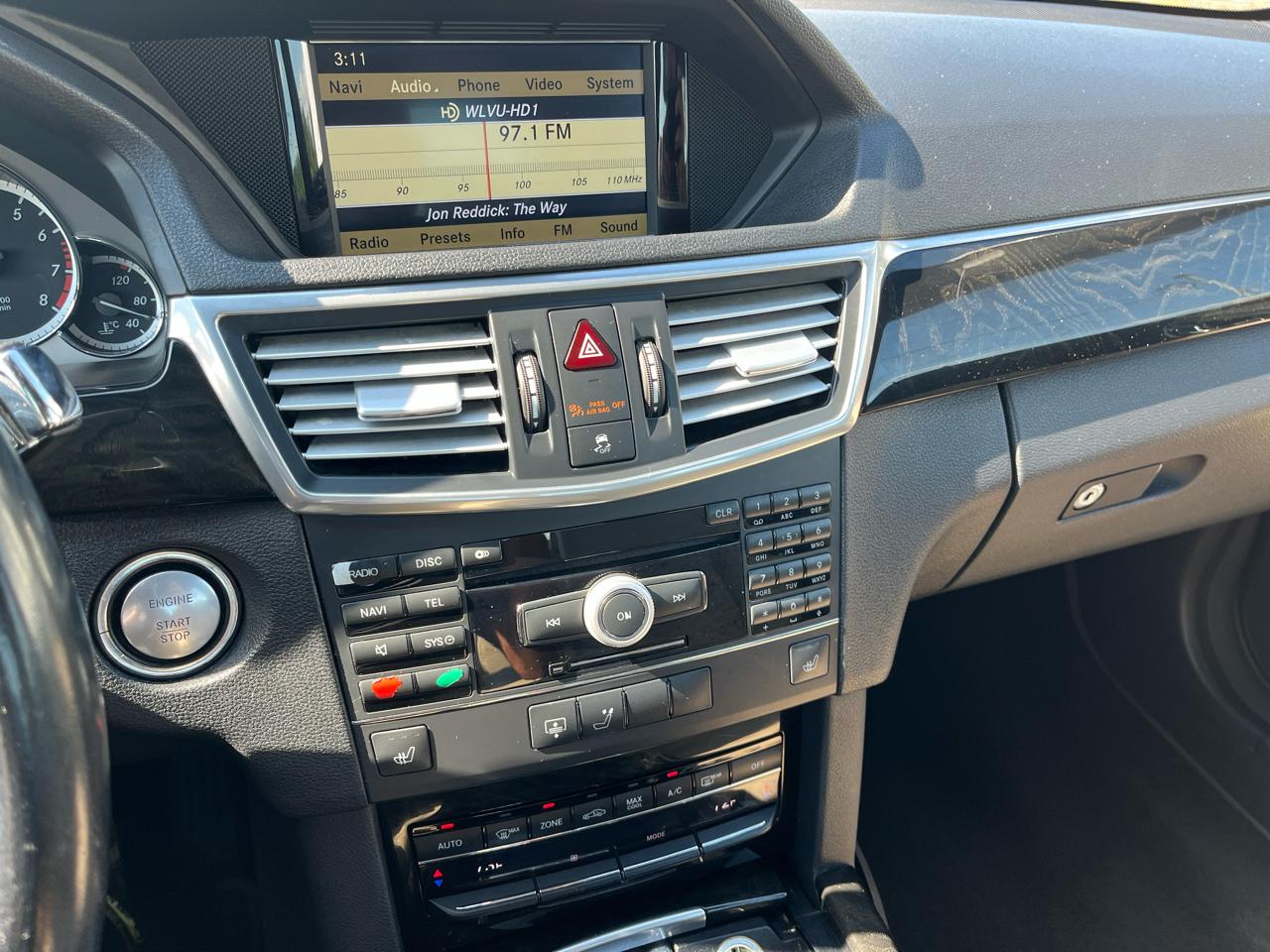Mercedes-Benz E-Class 4dr Sdn E 350 Luxury RWD 2010