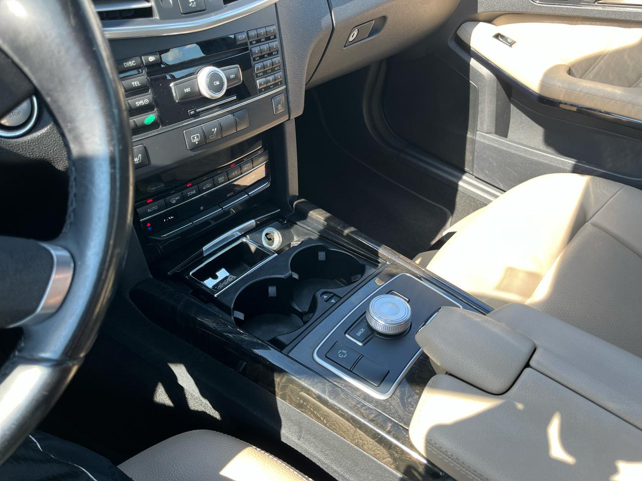 Mercedes-Benz E-Class 4dr Sdn E 350 Luxury RWD 2010