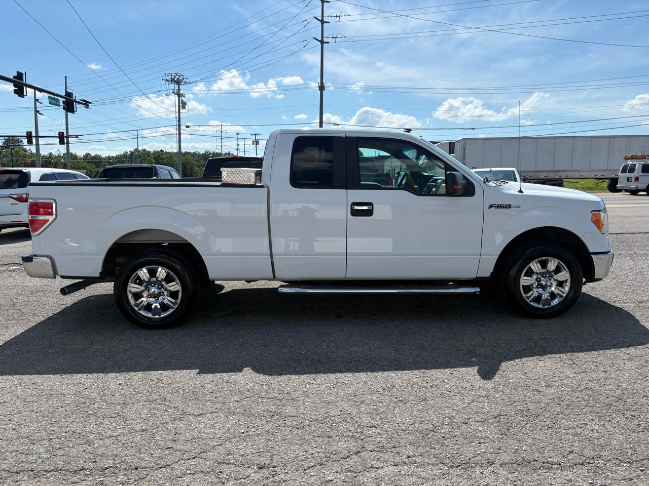 Ford F-150 2WD SuperCab 145" XLT 2011