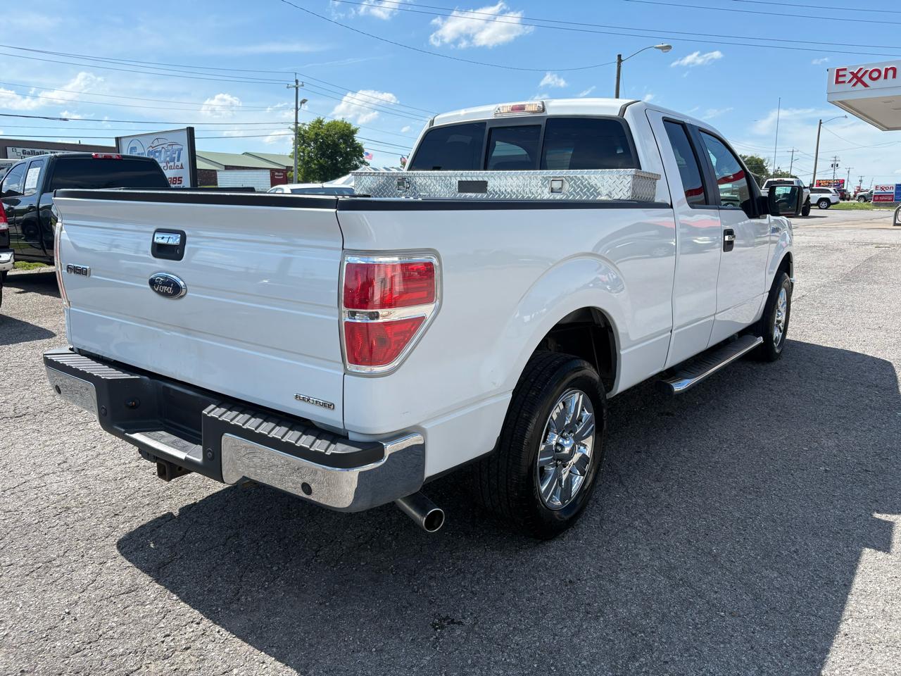Ford F-150 2WD SuperCab 145" XLT 2011