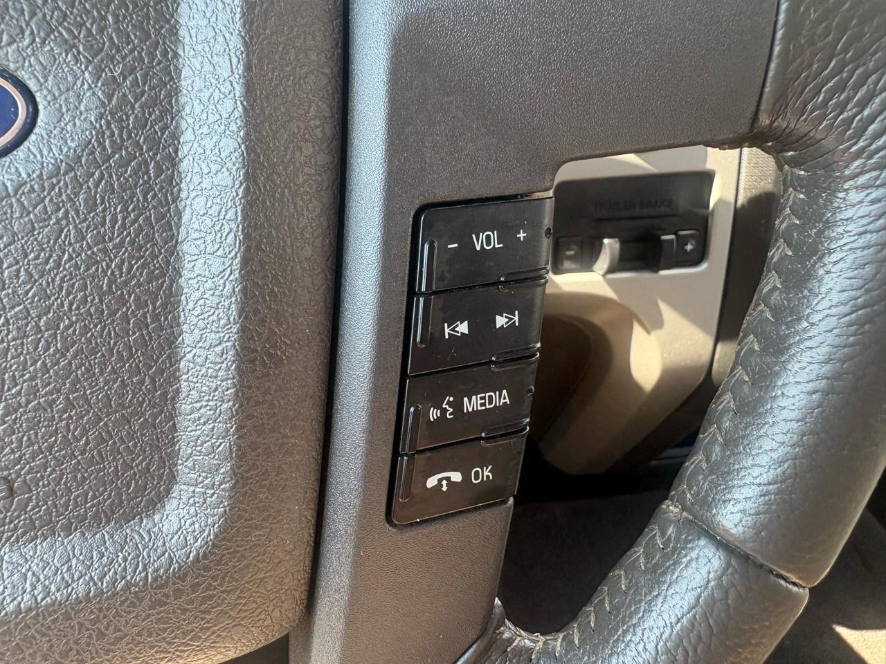 Ford F-150 2WD SuperCab 145" XLT 2011