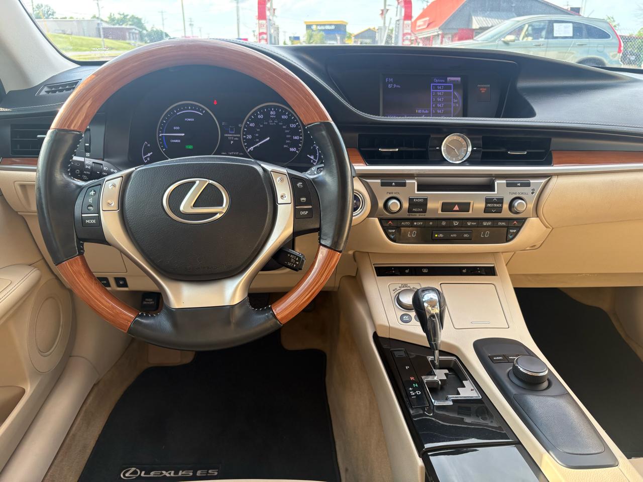 Lexus ES 300h 4dr Sdn Hybrid 2013